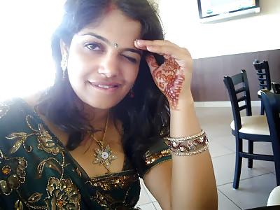 14P Hot Indian Bhabi