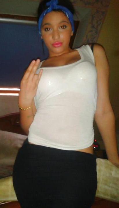 19P Beurette Marwa