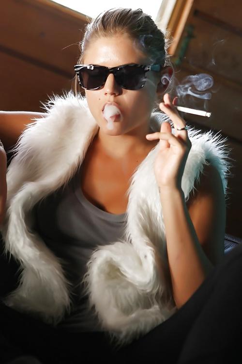 25P Smoking Sexy 6