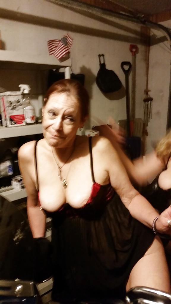 25P Photobucket - Crack Whores