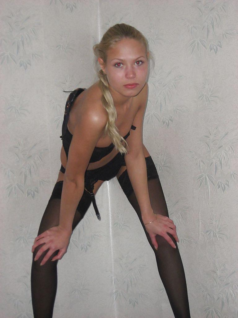 25P Small tits blonde