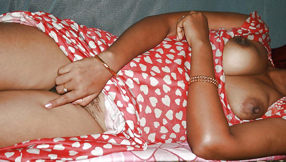 11P Indian Bhabhi 021