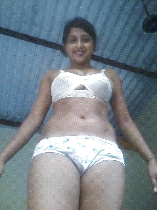 12P Desi boobs Selfie