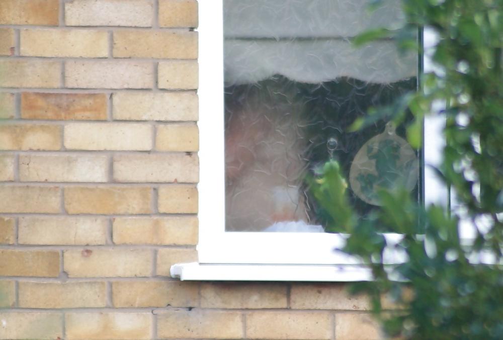 11P Neighbour Caught Showering