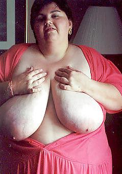25P Mature with big floppy tits!!