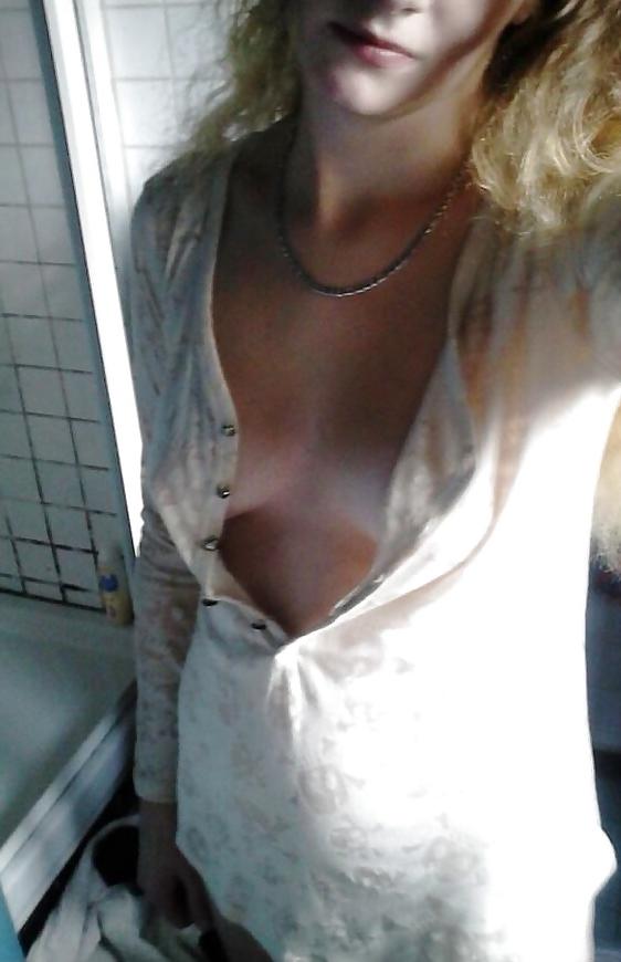 11P Big slut lesbian hole selfies want sex show boobs and pussy