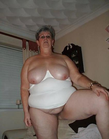 22P Big boobs plump granny