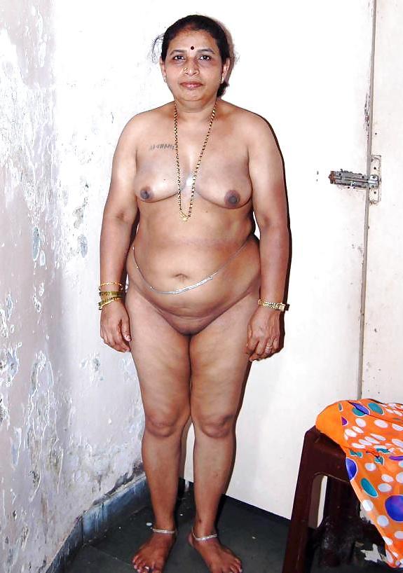25P Bhabhi's pussy indian-part 2