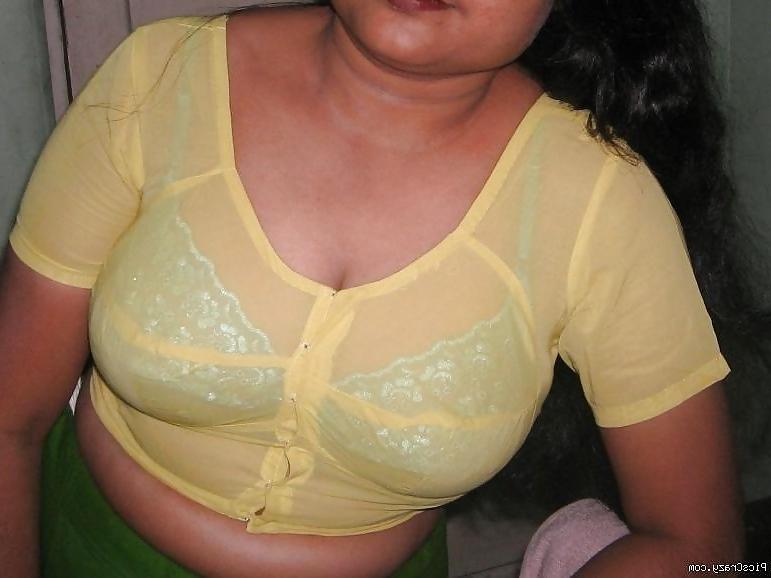 25P Indian aunty show 7