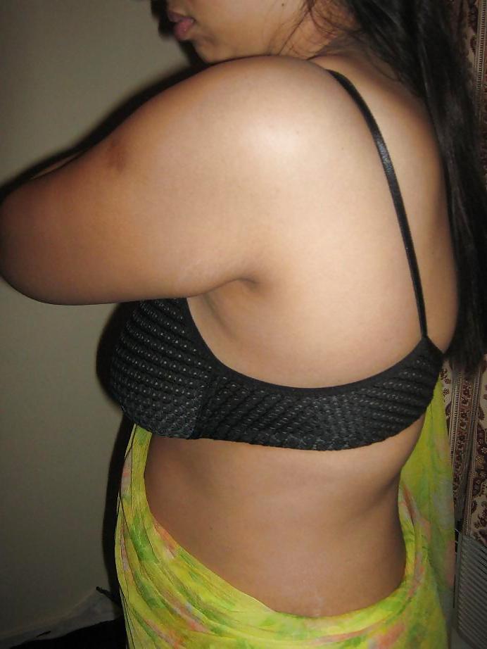25P Indian aunty show 7