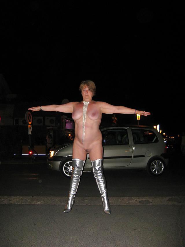 19P Boots Horny Mature 3
