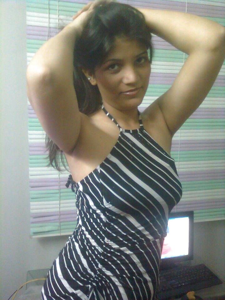 15P My Friend's Wife Samina