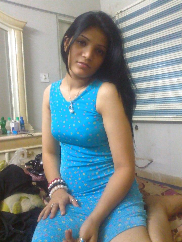 15P My Friend's Wife Samina