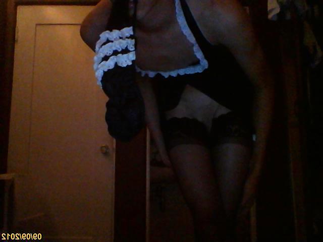 19P Sexy Maid