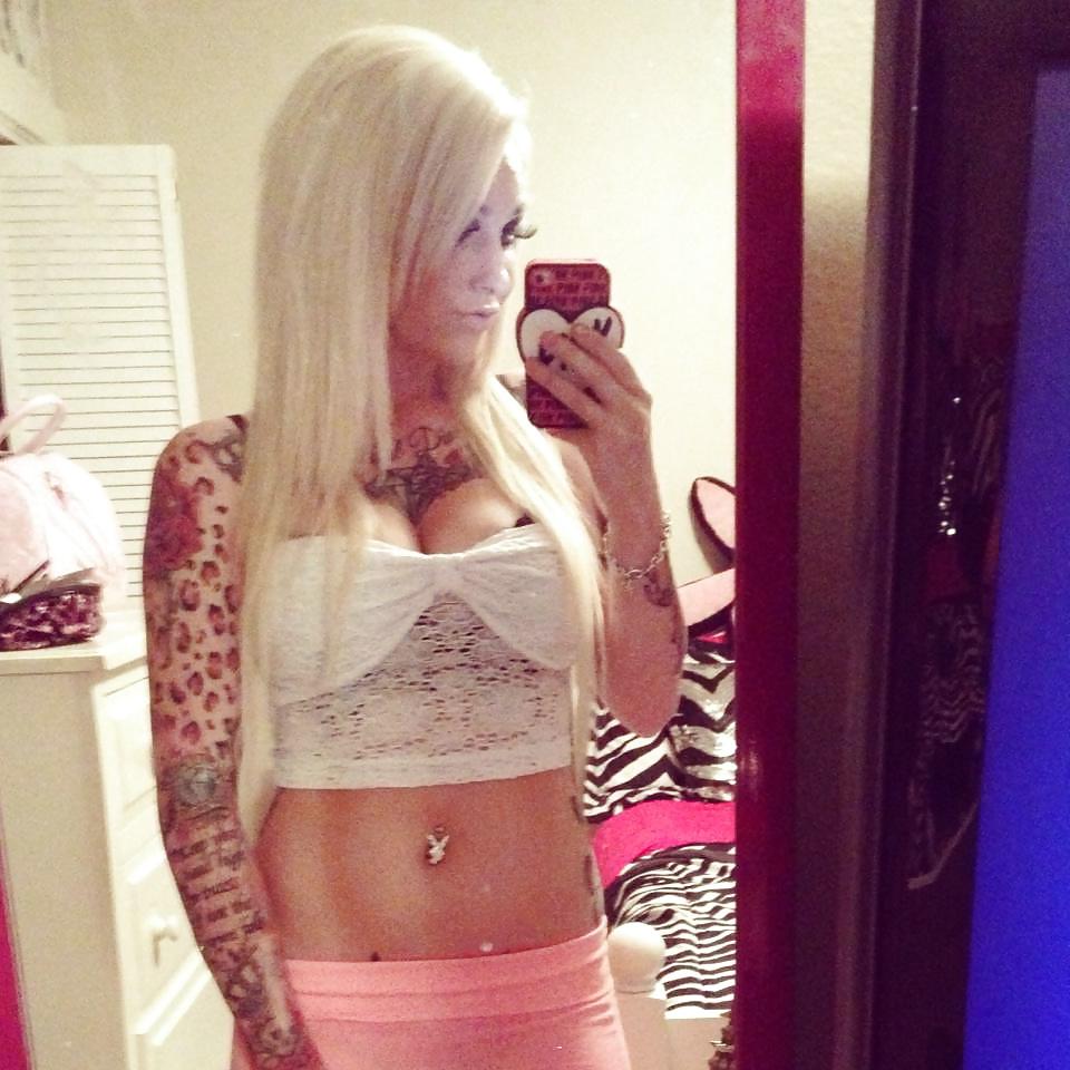 14P Hot american lesbian slut