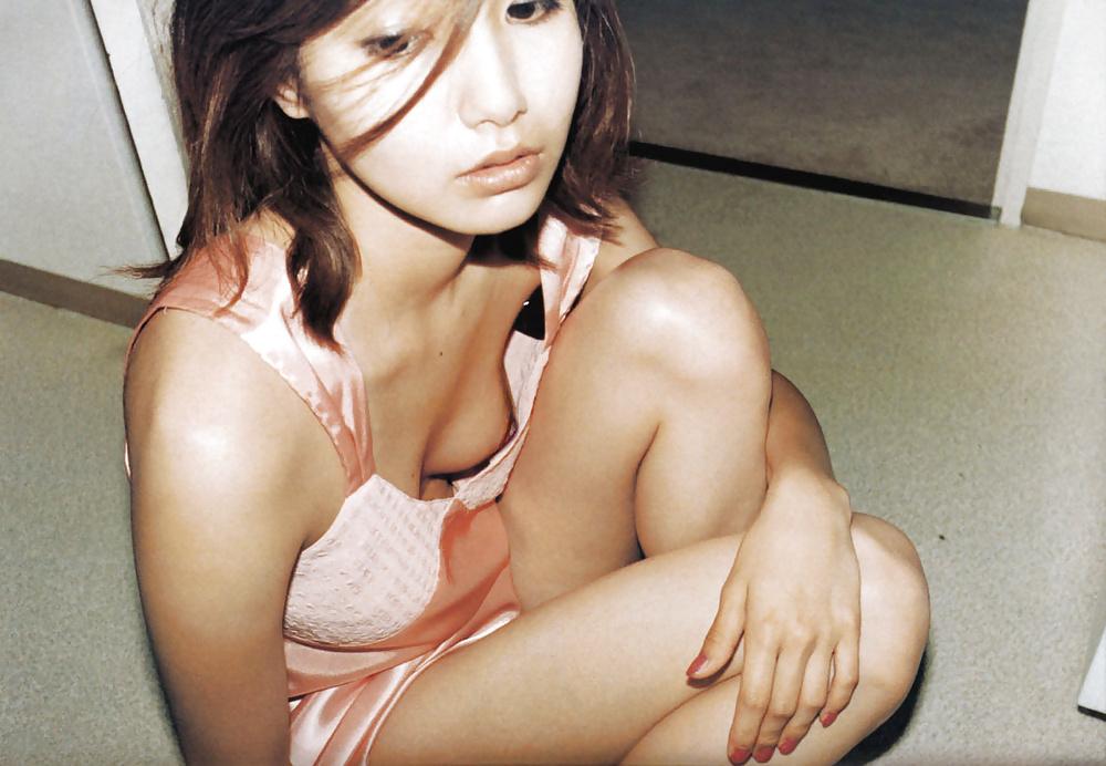 20P Japanese Girl Boobs 11