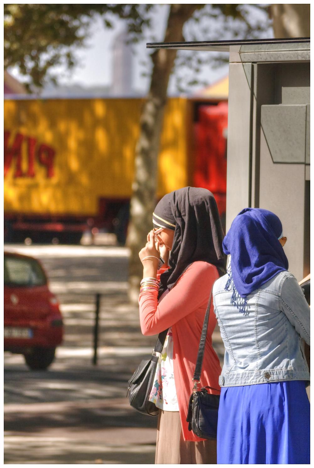 24P Belle Beurette en Hijab  2