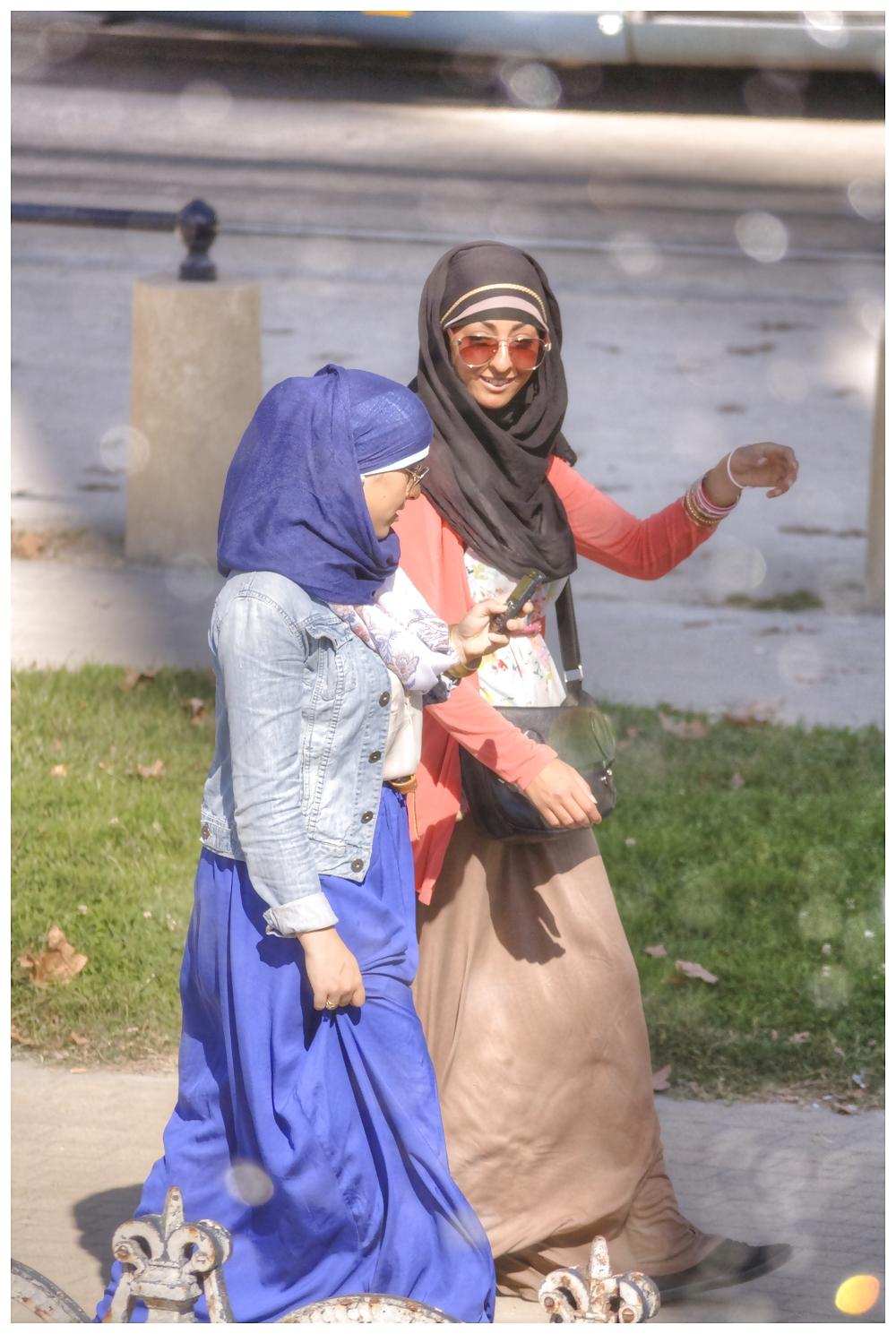 24P Belle Beurette en Hijab  2