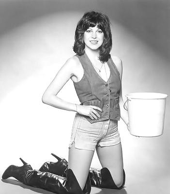 25P Celebrities in leather heels or boots