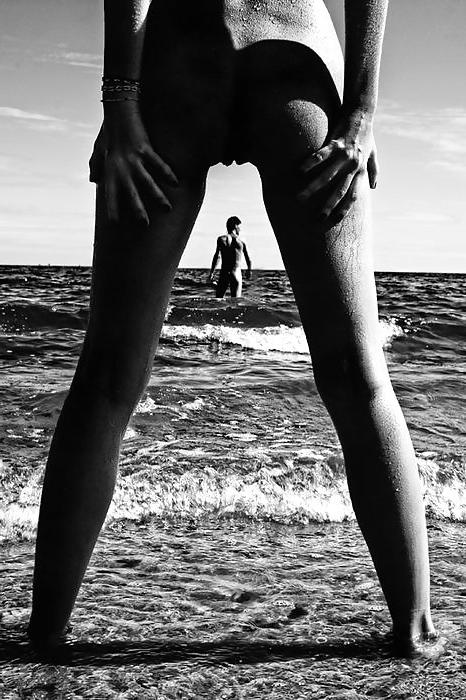 25P Erotic Beach Babes - Session 1