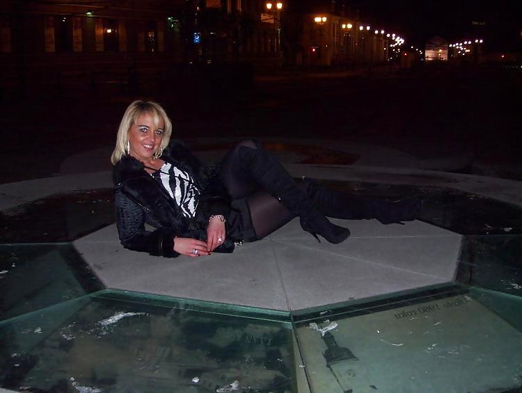 25P Girls in boots .  Frauen in Stiefel