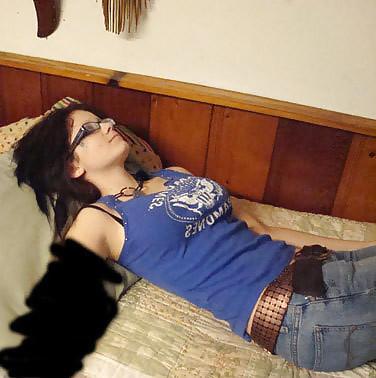 25P EMO SLUT EXGF
