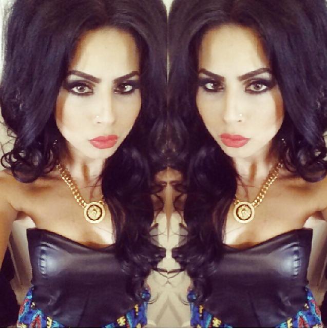 22P Sexy Indian paki bengali slut for comments