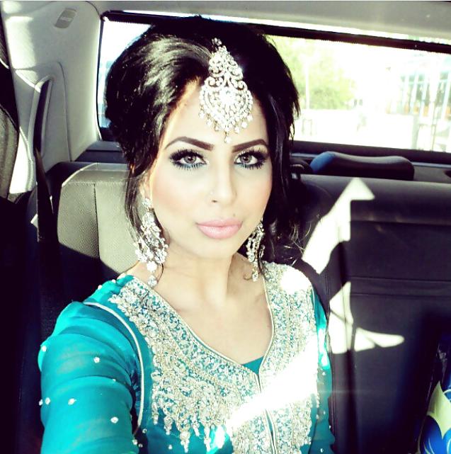 22P Sexy Indian paki bengali slut for comments