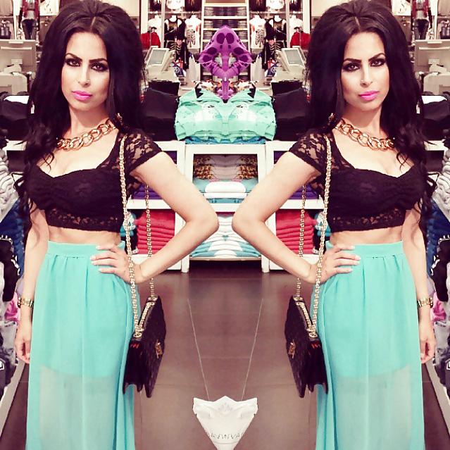 22P Sexy Indian paki bengali slut for comments