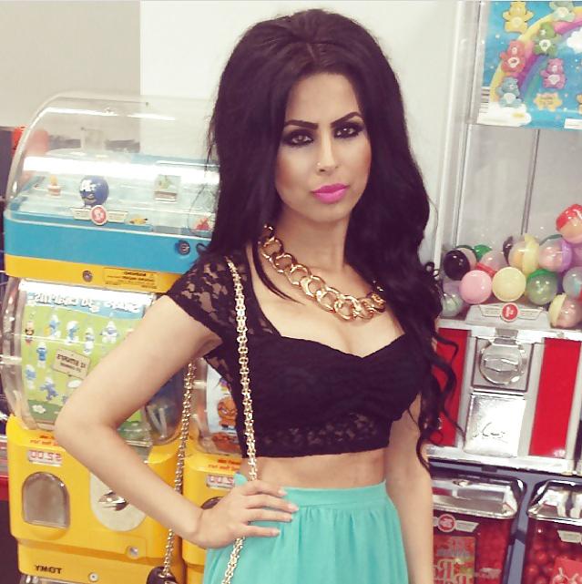 22P Sexy Indian paki bengali slut for comments