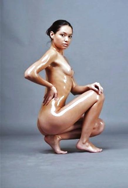 12P Aziza Photoshoot Bogel