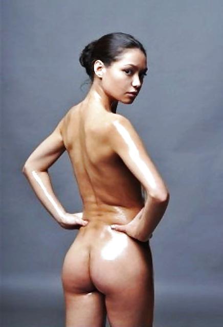 12P Aziza Photoshoot Bogel