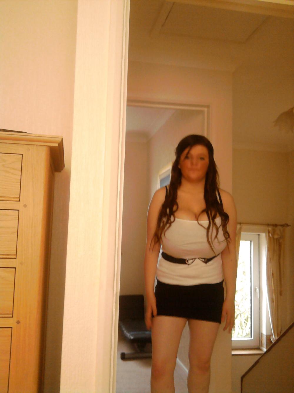 25P Lisa Fisher aka Laura Marchale a new big boobed young girl !