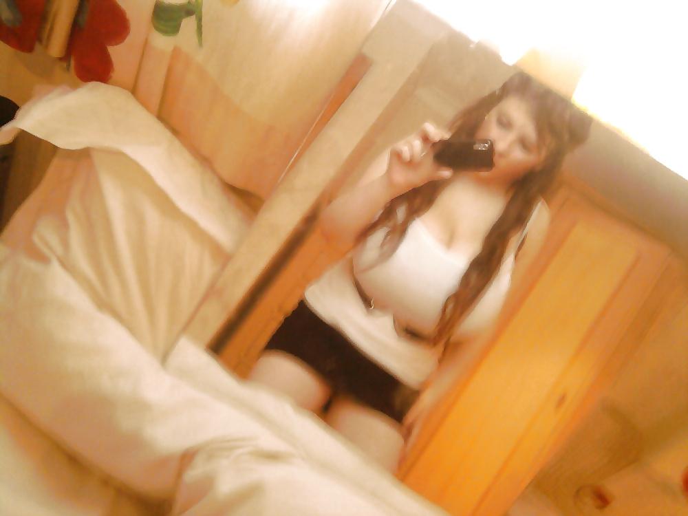 25P Lisa Fisher aka Laura Marchale a new big boobed young girl !