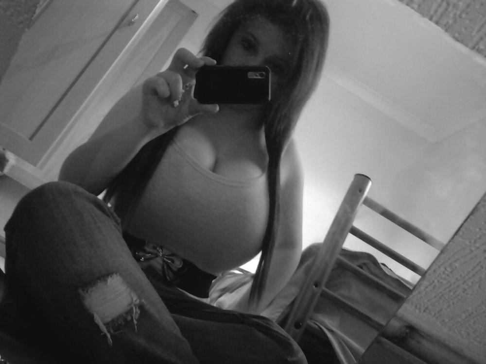 25P Lisa Fisher aka Laura Marchale a new big boobed young girl !