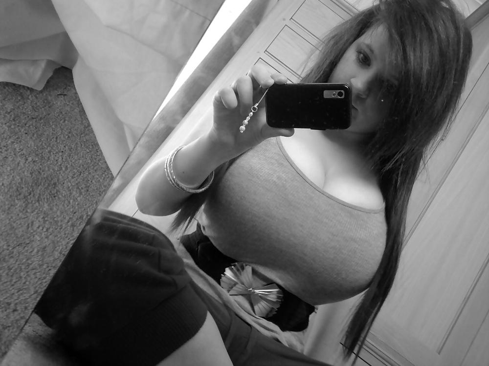 25P Lisa Fisher aka Laura Marchale a new big boobed young girl !