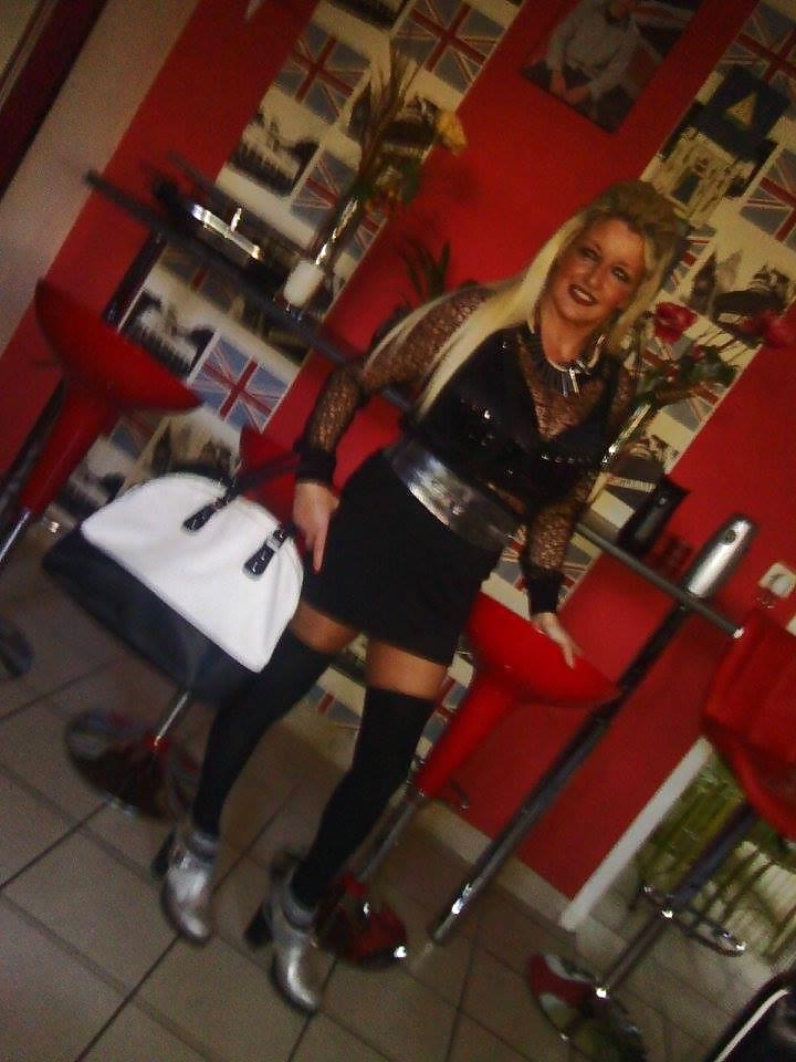 20P Djamila milf beurette arab