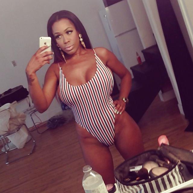 25P Big tits and ass