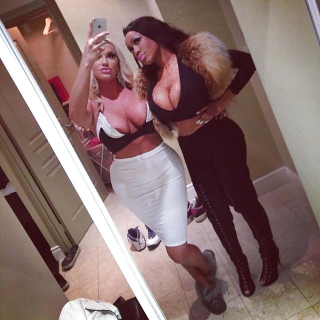 25P Big tits and ass