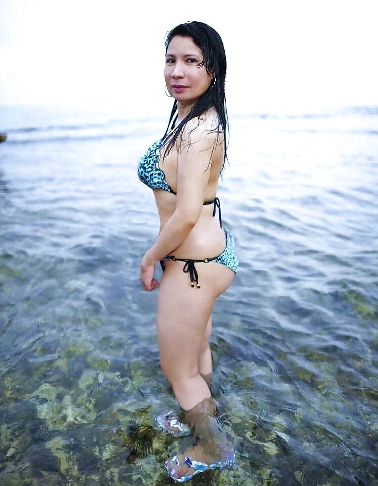 15P Pinay Mature Married Slut