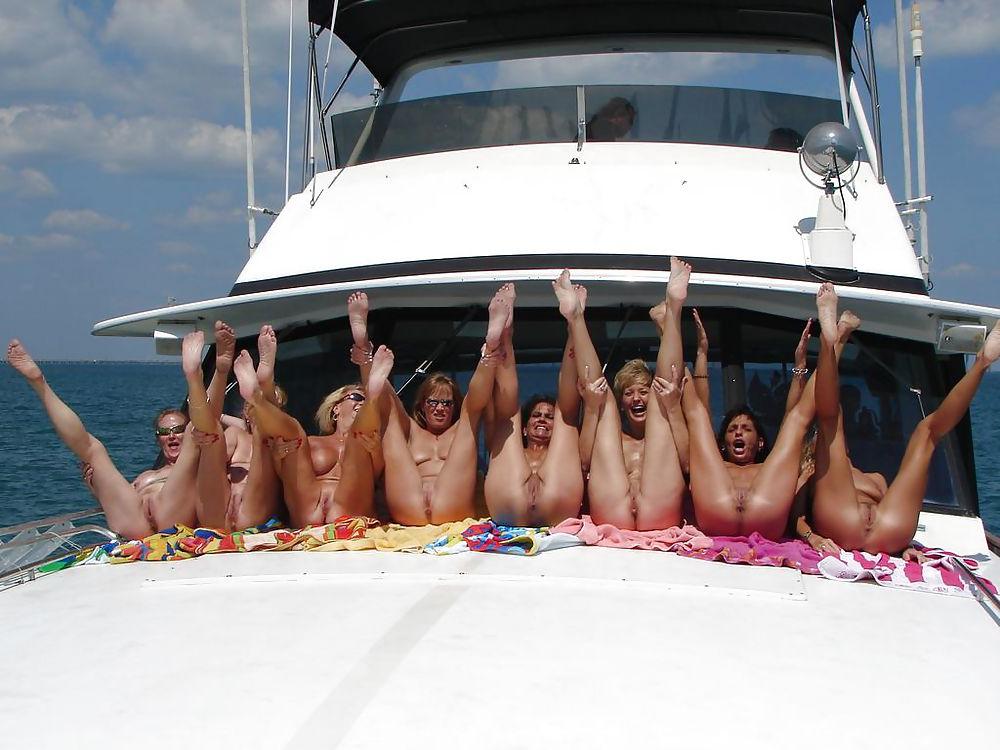 24P Babes & Boats 2