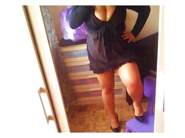 25P Die arabische Beurette Ines Jamay ist eine Tunesierin aus Paris