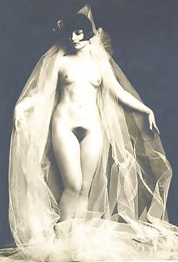 25P 1920s Babes, Flappers, and curves