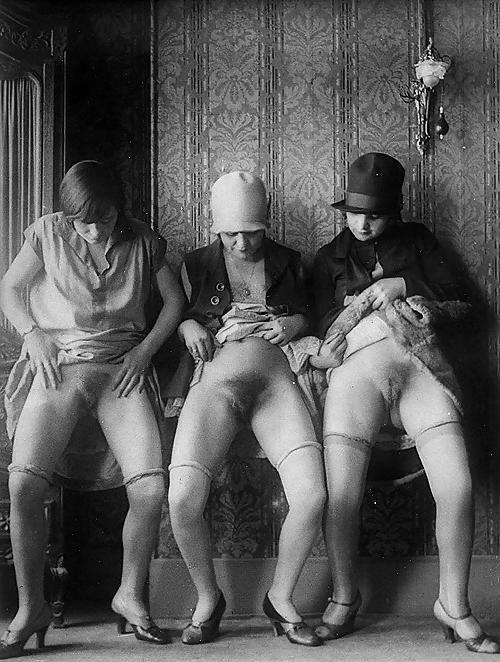 25P 1920s Babes, Flappers, and curves