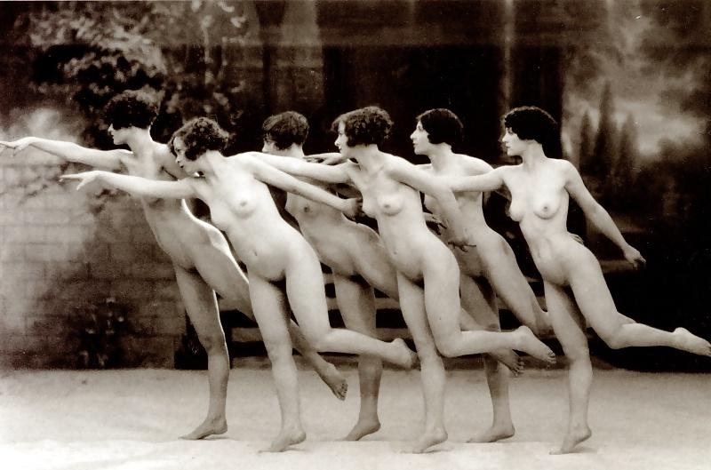25P 1920s Babes, Flappers, and curves