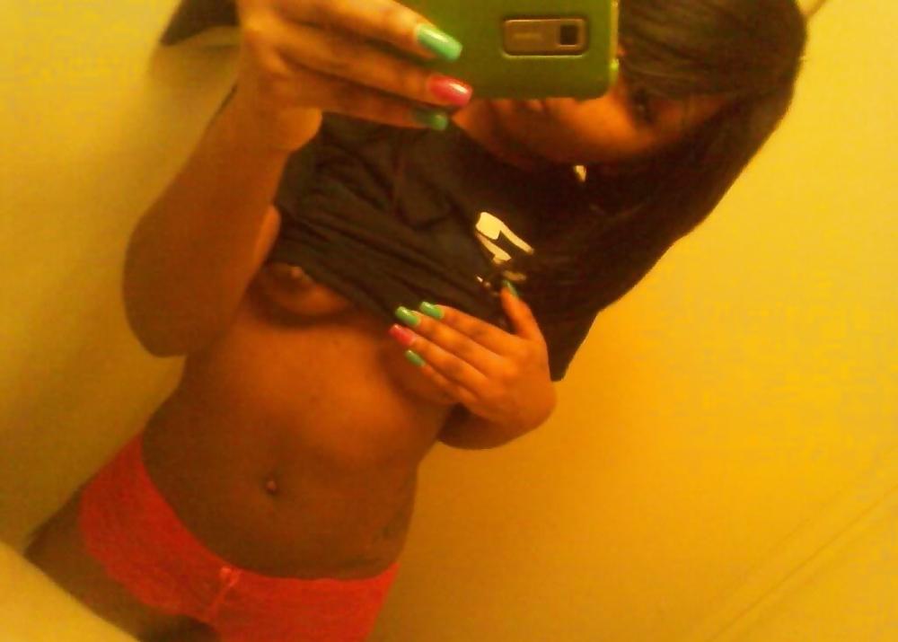 25P Amateur Black Girls 12