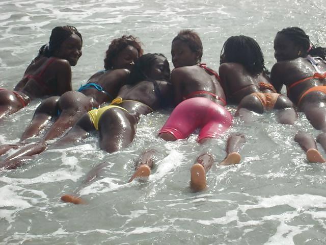 25P Amateur Black Girls 12