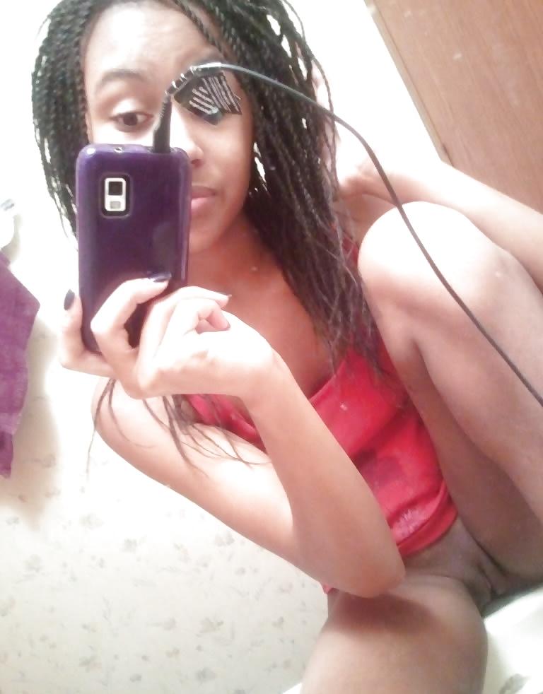 25P Amateur Black Girls 12