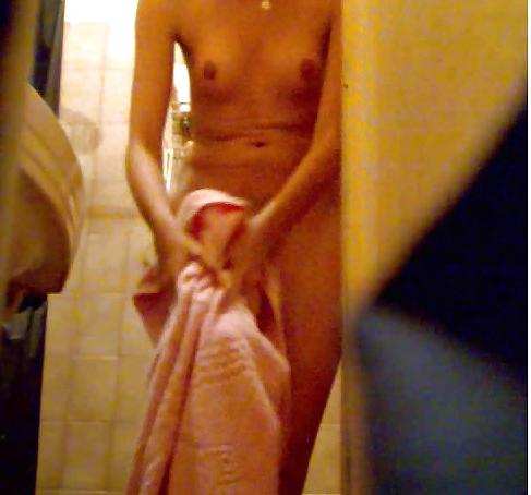 16P Spy friend taking shower, espiando amigas en la ducha