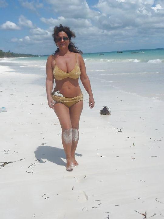 7P Milf big boobs 2